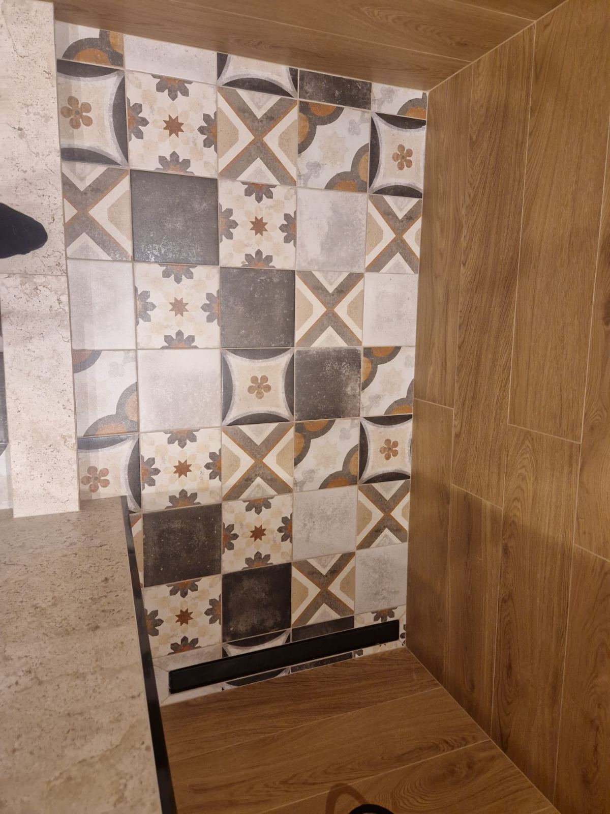 Лепене на плочки в баня Екзарх 1