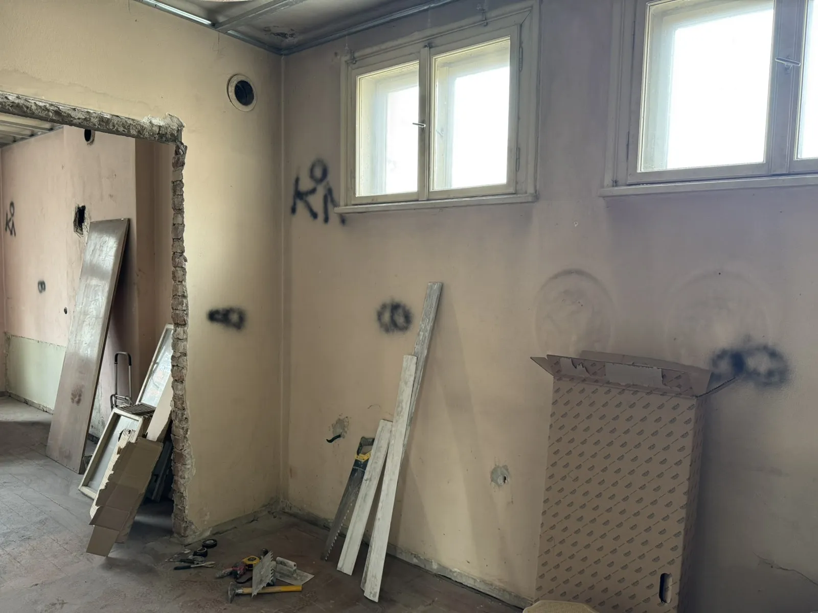 Ремонт апартамент - къртене, извозване, чистене