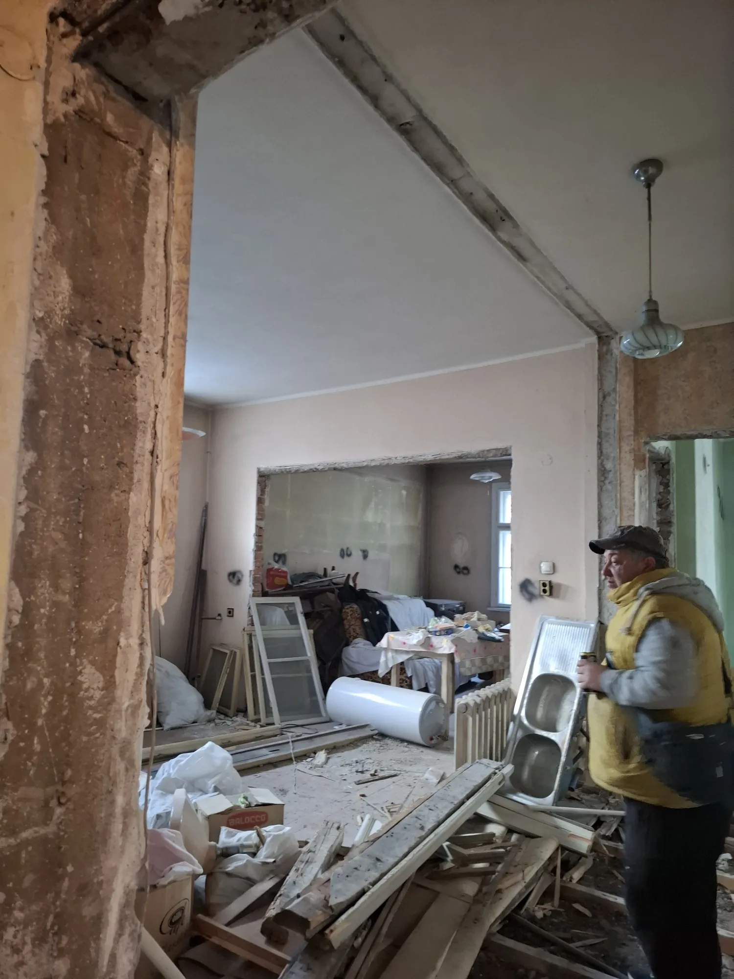 Ремонт апартамент - къртене, извозване, чистене