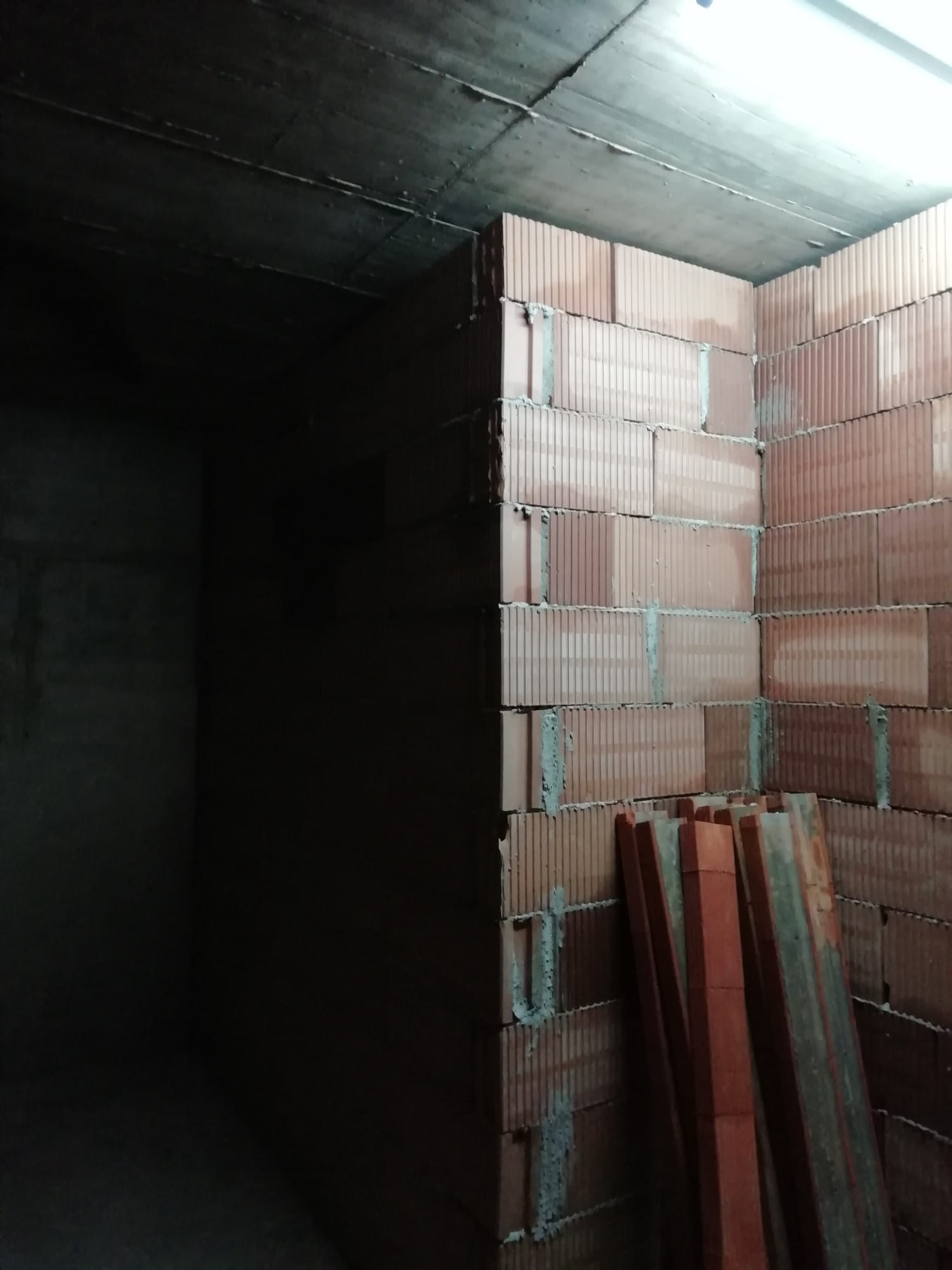 Груб строеж 8