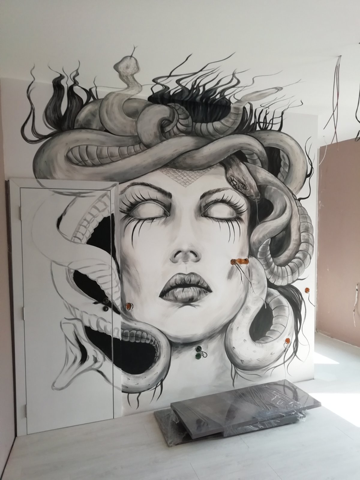 Лепене на винилови тапети