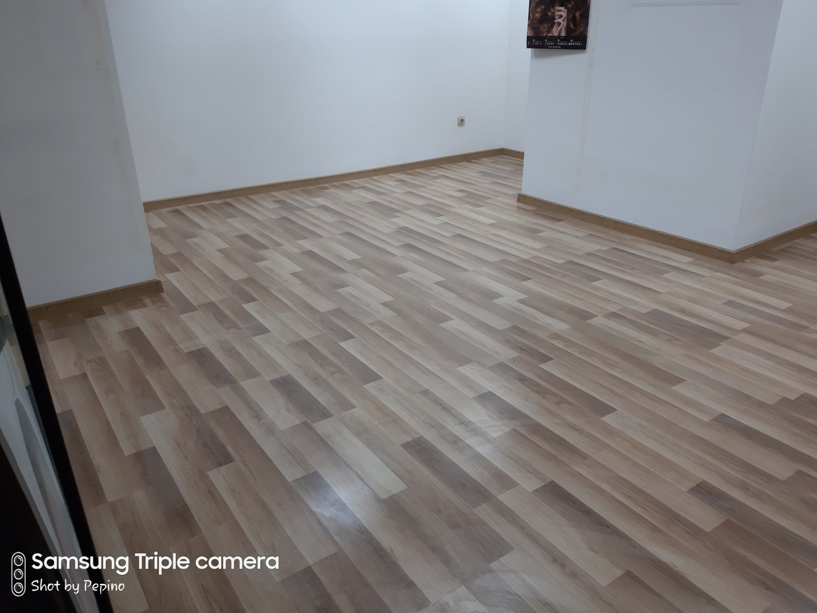 Монтаж на ламиниран паркет